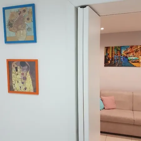 Attico Con Terrazza A דירה *