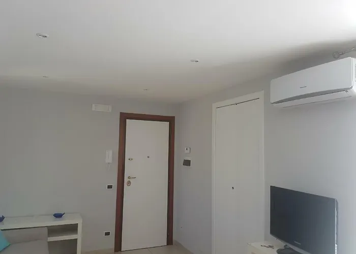 Attico Con Terrazza A *