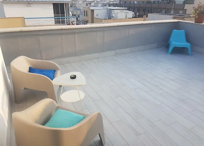 Attico Con Terrazza A Apartament Bari