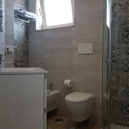 Attico Con Terrazza A Apartamento Bari