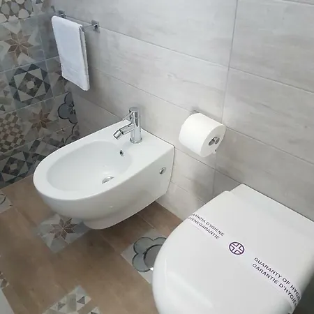 Apartament Attico Con Terrazza A