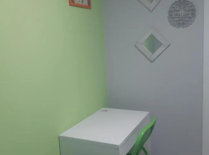 Attico Con Terrazza A * バーリ