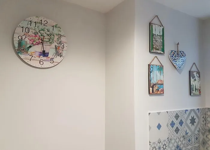 Attico Con Terrazza A バーリ